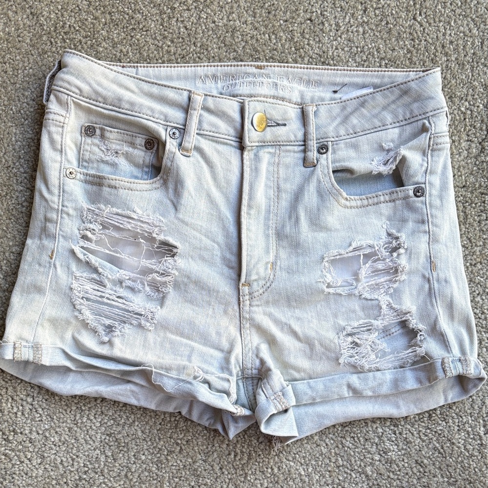 🪷American Eagle Outfitters Super Stretch Light Wash Blue Denim Shorts